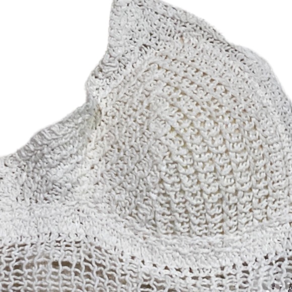 American Flirt Crochet Halter Top - Picture 3 of 7